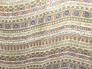 アンティーク　絹更紗　横段に抽象模様男物着物